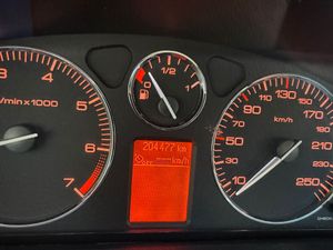 Peugeot 407 Confort 1.8 16v 125cv  - Foto 20