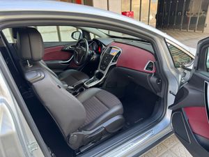 Opel Astra 2.0 CDTi S/S Sportive Auto GTC  - Foto 29