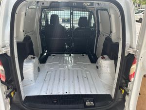 Ford Tourneo Courier 1.5 TDCi 95cv Ambiente  - Foto 17