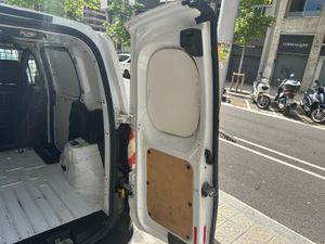 Ford Tourneo Courier 1.5 TDCi 95cv Ambiente  - Foto 19