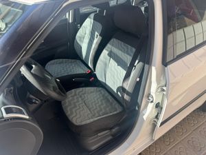 Skoda Fabia 1.2 60cv Young  - Foto 8