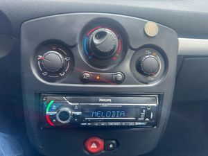 Renault Clio Authentique 1.2 16v 75cv 5p. eco2   - Foto 14