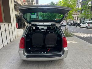 Peugeot 307 2.0 HDi 136 Pack 307SW 7PLZ  - Foto 14