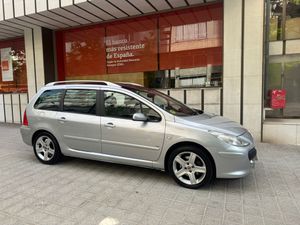 Peugeot 307 2.0 HDi 136 Pack 307SW 7PLZ  - Foto 5