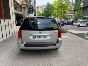 Peugeot 307 2.0 HDi 136 Pack 307SW 7PLZ  - Foto 7