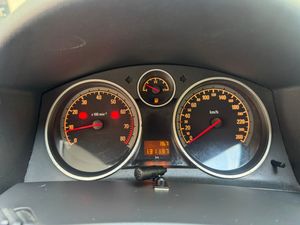 Opel Astra GTC 1.6 16v Enjoy  - Foto 26