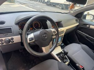 Opel Astra GTC 1.6 16v Enjoy  - Foto 19