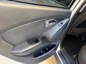 Hyundai ix35 1.6 GDi BlueDrive Kosmo Klass 4x2  - Foto 10