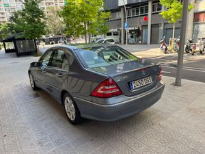 Mercedes Clase C C 240 4MATIC CLASSIC AUTO  - Foto 8