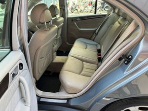 Mercedes Clase C C 240 4MATIC CLASSIC AUTO  - Foto 12