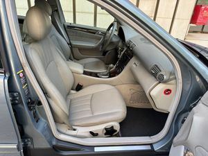 Mercedes Clase C C 240 4MATIC CLASSIC AUTO  - Foto 25