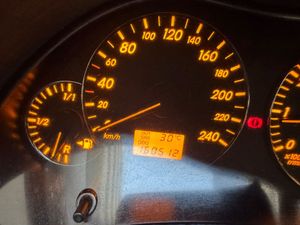 Toyota Avensis 1.8 VVT-i Sol  - Foto 16