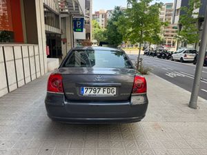 Toyota Avensis 1.8 VVT-i Sol  - Foto 6