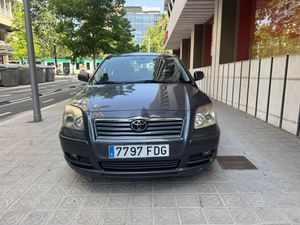 Toyota Avensis 1.8 VVT-i Sol  - Foto 3