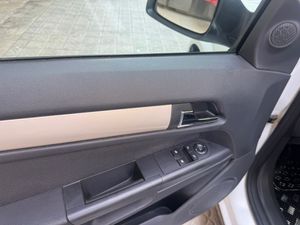 Opel Astra GTC 1.6 16v Enjoy  - Foto 13
