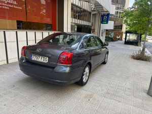 Toyota Avensis 1.8 VVT-i Sol  - Foto 5
