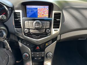 Chevrolet Cruze 2.0 VCDi LT+ Clima  - Foto 17