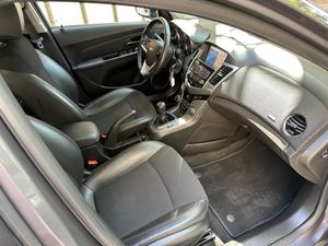 Chevrolet Cruze 2.0 VCDi LT+ Clima  - Foto 27