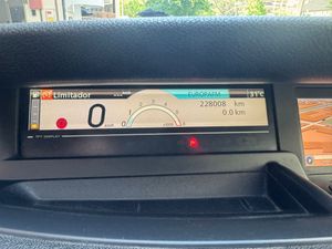 Renault Grand Scénic Dynamique 1.5dCi 105cv 5 plazas  - Foto 20