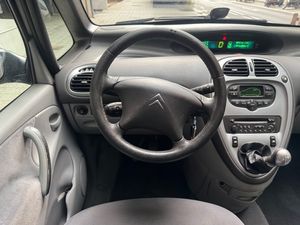 Citroën Xsara Picasso 1.6 SX  - Foto 13