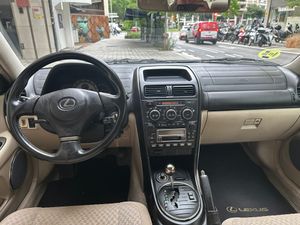 Lexus IS 200 2.0 Auto Premium   - Foto 17