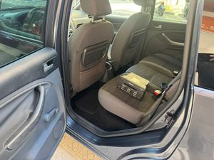 Ford C Max 1.6Ti VCT Business  - Foto 11