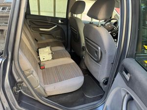 Ford C Max 1.6Ti VCT Business  - Foto 24