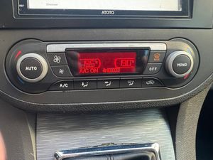 Ford C Max 1.6Ti VCT Business  - Foto 22