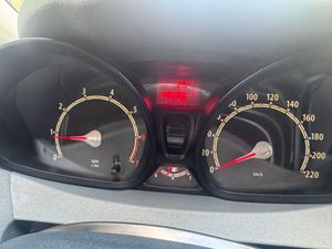 Ford Fiesta 1.25 82cv Trend  - Foto 23