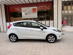 Ford Fiesta 1.25 82cv Trend  - Foto 5
