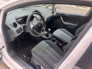 Ford Fiesta 1.25 82cv Trend  - Foto 20