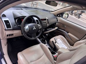 Mitsubishi Outlander 2.0 DI-D Kaiteki  - Foto 16