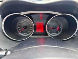 Mitsubishi Outlander 2.0 DI-D Kaiteki  - Foto 28