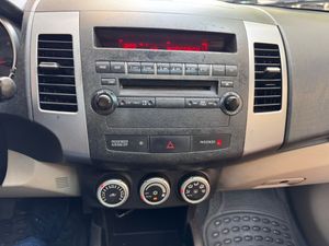 Mitsubishi Outlander 2.0 DI-D Kaiteki  - Foto 30