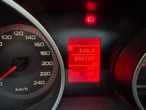 Mitsubishi Outlander 2.0 DI-D Kaiteki  - Foto 27