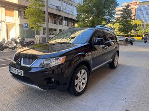 Mitsubishi Outlander 2.0 DI-D Intense  - Foto 2