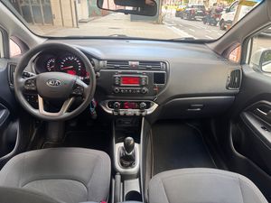 Kia Rio 1.4 CVVT 109cv Drive Eco Dynamics  - Foto 13
