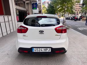 Kia Rio 1.4 CVVT 109cv Drive Eco Dynamics  - Foto 7