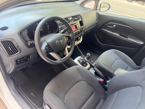 Kia Rio 1.4 CVVT 109cv Drive Eco Dynamics  - Foto 19