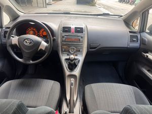Toyota Auris 1.4 D-4D Luna Plus  - Foto 11