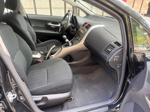 Toyota Auris 1.4 D-4D Luna Plus  - Foto 19