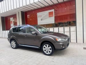 Mitsubishi Outlander 220 DI-D SST Motion  - Foto 6
