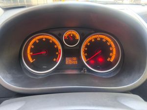 Opel Corsa C'Mon 1.4  - Foto 16