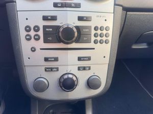 Opel Corsa C'Mon 1.4  - Foto 18