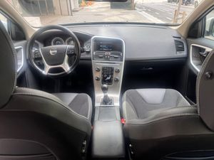 Volvo XC60 2.0 DRIVe Kinetic  - Foto 14