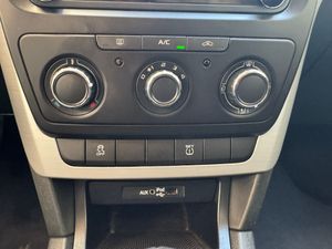 Skoda Yeti 1.2 TSI 110cv Outdoor Active  - Foto 13