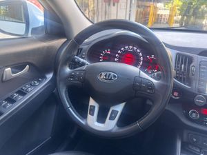 Kia Sportage 2.0 CRDI VGT Emotion 4x4  - Foto 17
