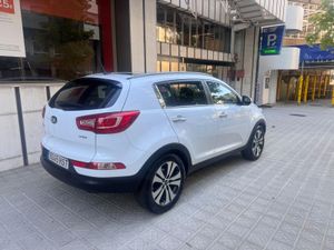 Kia Sportage 2.0 CRDI VGT Emotion 4x4  - Foto 6