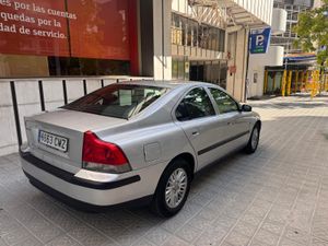 Volvo S60 2.4 140  - Foto 6