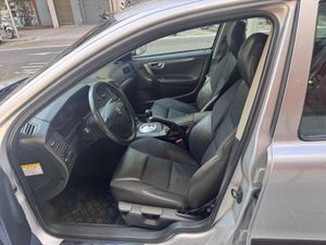 Volvo S60 2.4 140  - Foto 14
